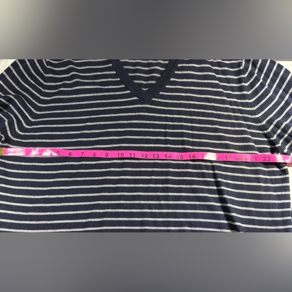 100% extra fine Merino wool Navy&Gray Striped V-Neck Classic old money Sweater - Picture 3 of 7